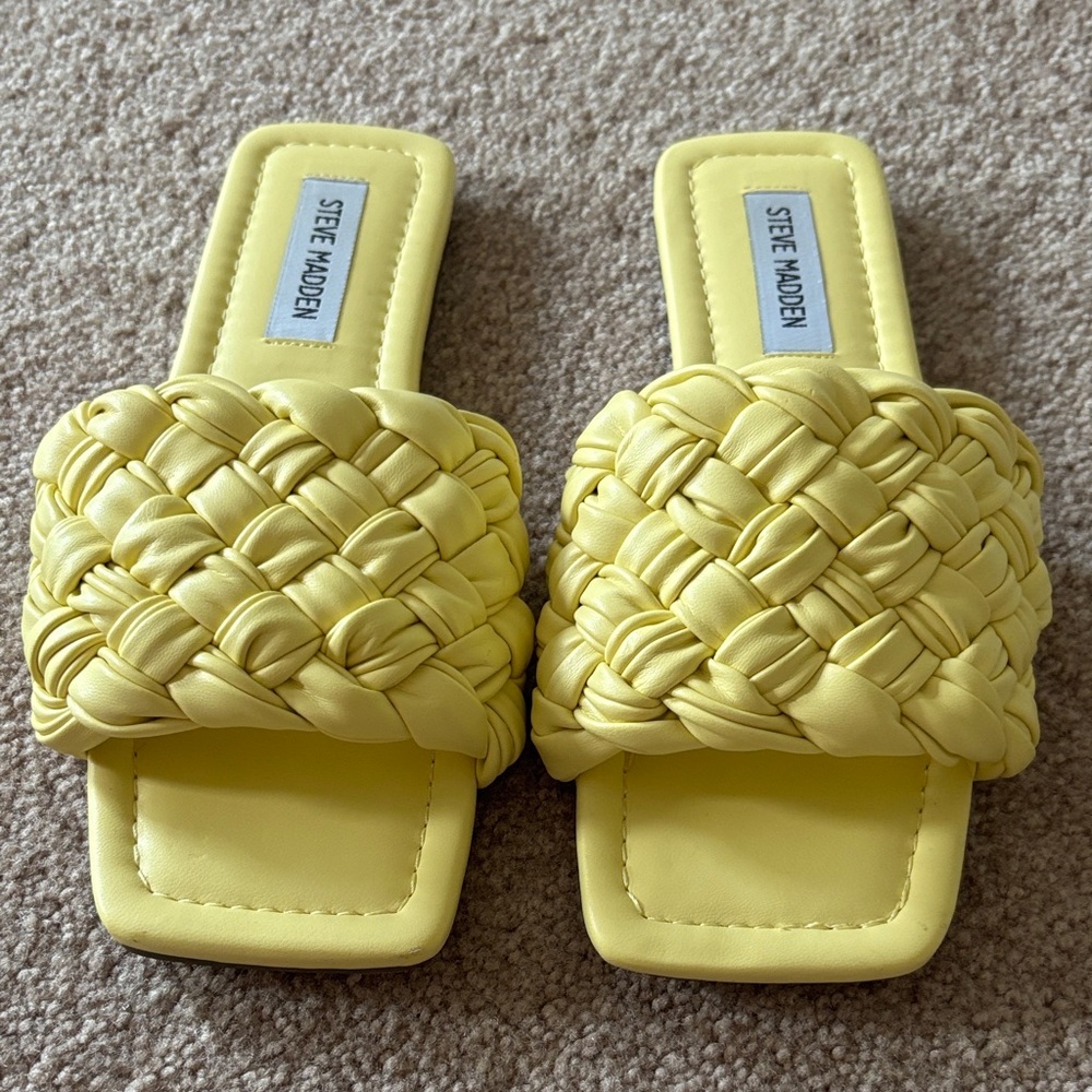 Steve Madden Lemon Woven Slide Sandals